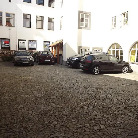 Hotel Zatkuv Dum