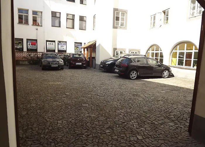 Hotel Zatkuv Dum
